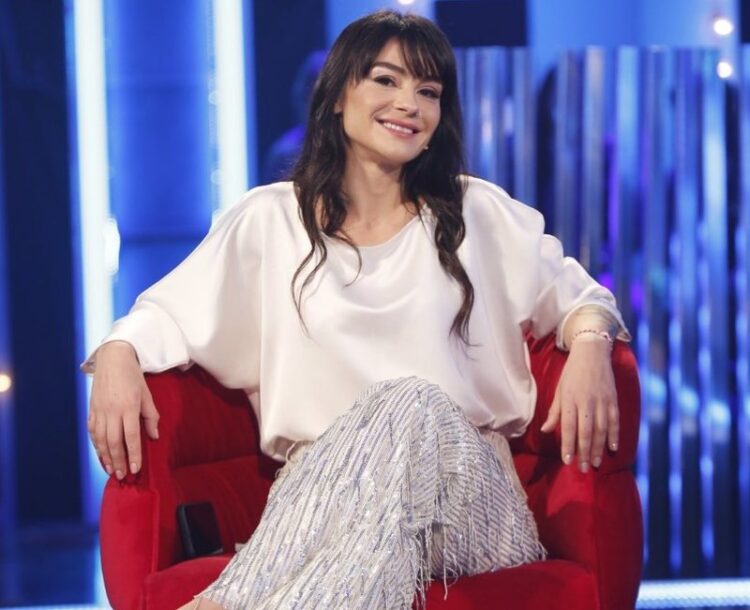 zhaklin lekatari ne Quick Albania