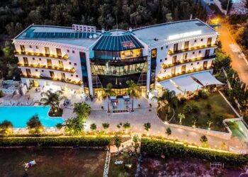 hotel victoria tirane nga Quick Albania