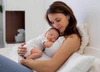 hormonet pas lindjes te femrat dhe si ti stabilizojme ato nga quick albania