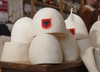 qeleshe nga pazari i krujes ne shitje quick albania