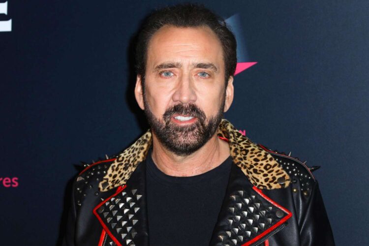 Nicolas Cage martohet 5 here quick al albania
