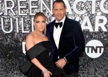 j lopez dhe alex quick albania