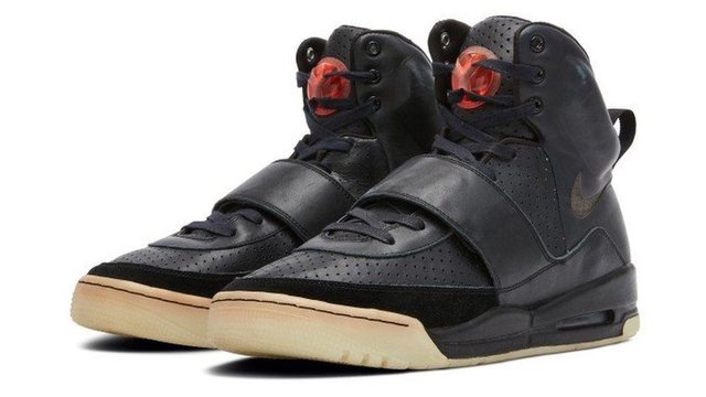 Nike Air Yeezy  quick labania 