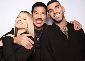 Sofia Richie quick albania