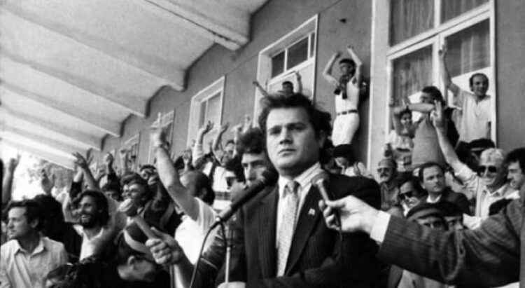 vrasja ne parlament e azem hajdari