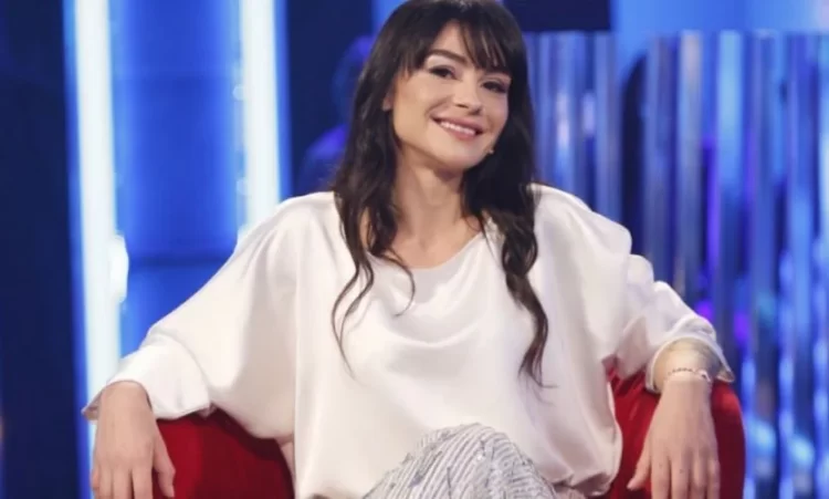 zhaklin lekatari mosha biografia ditelindja quick albania